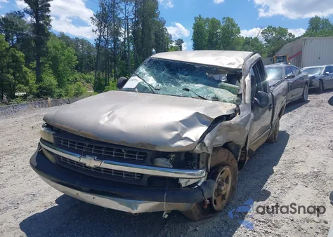 2001 Chevrolet Silverado 1500 z USA, uszkodzony, nr VIN 1GCEC14W51Z129074